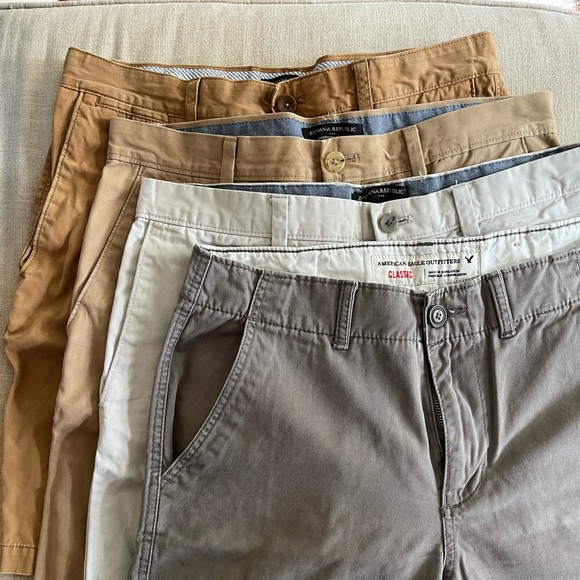 Men’s Khaki shorts - Banana Republic & American Eagle - Picture 1 of 5